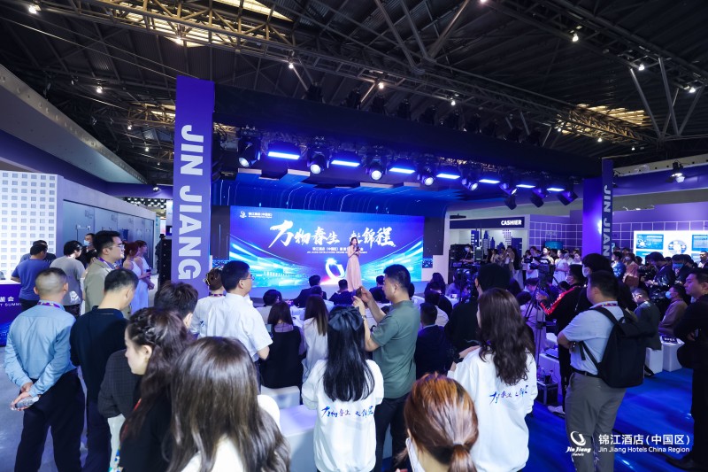 1、中國區(qū)展臺大場景圖_副本.jpg